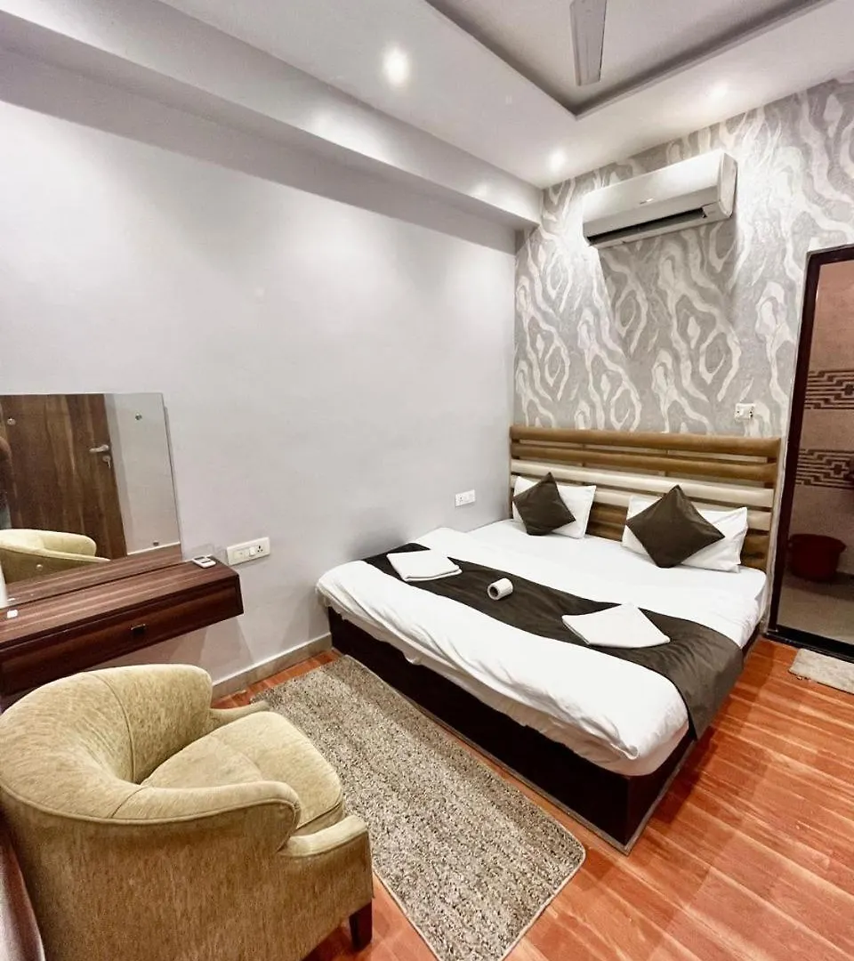 Rahgir Tales Hostel 