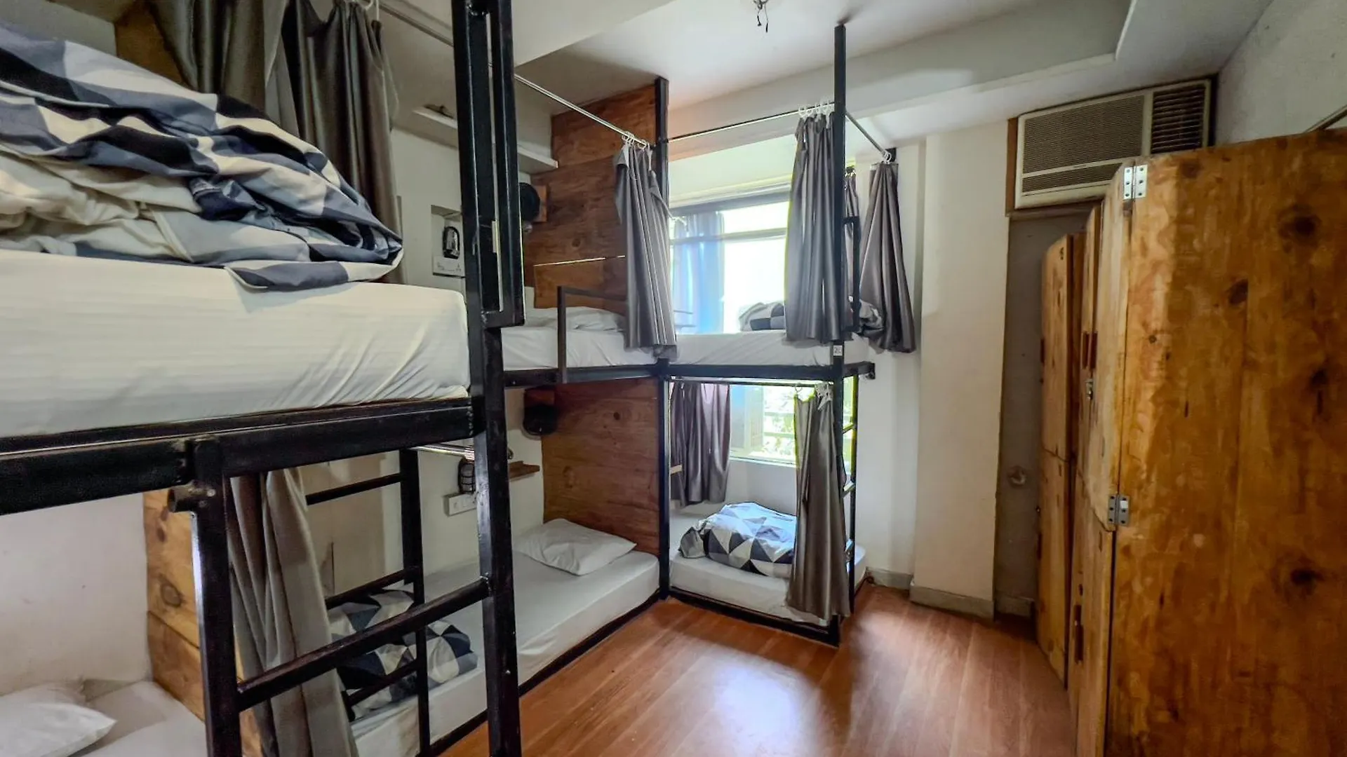 Rahgir Tales Hostel 