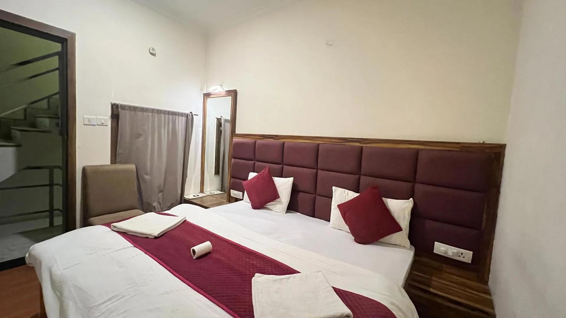 Rahgir Tales Hostel 