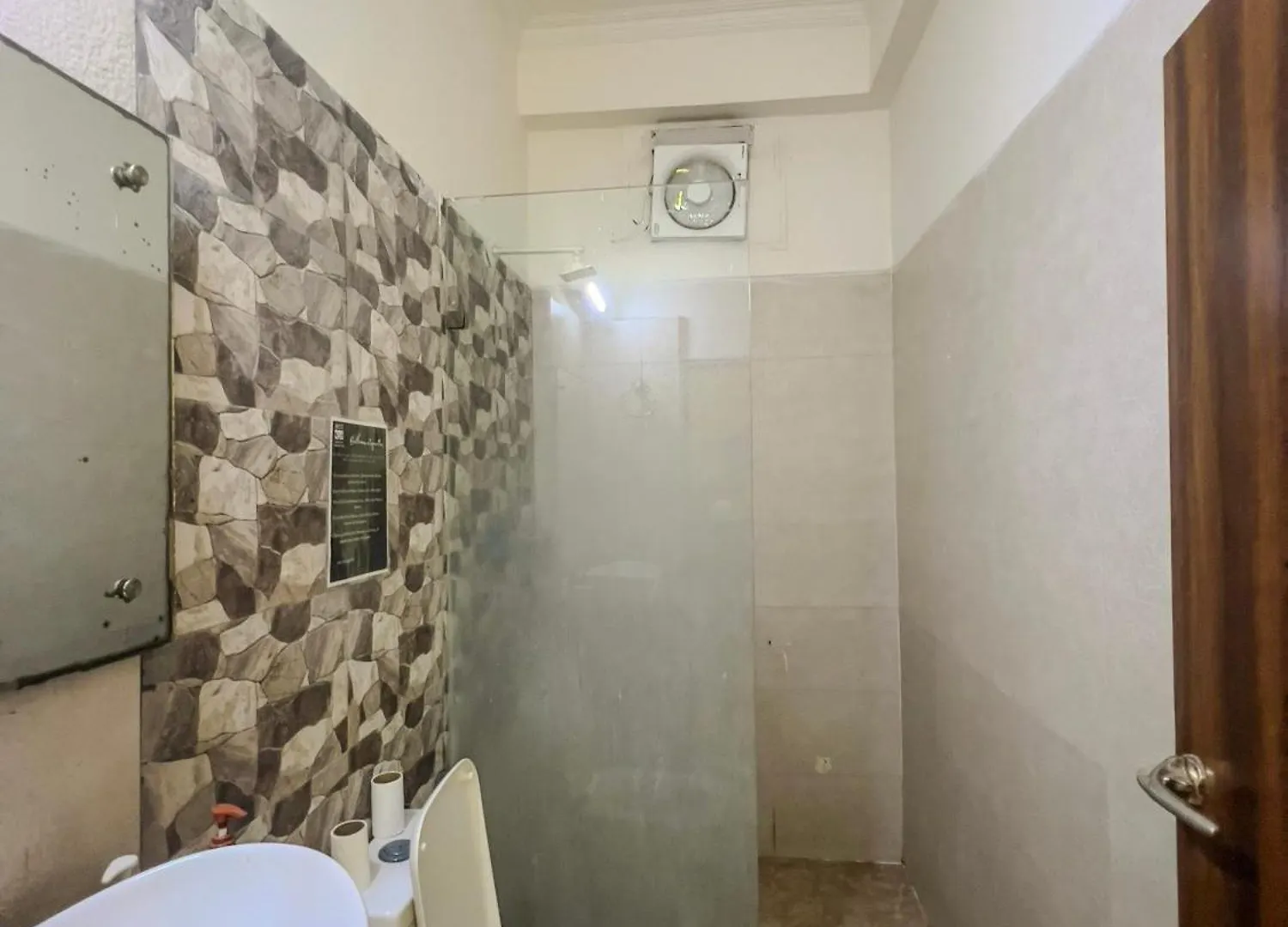 Rahgir Tales Hostel 