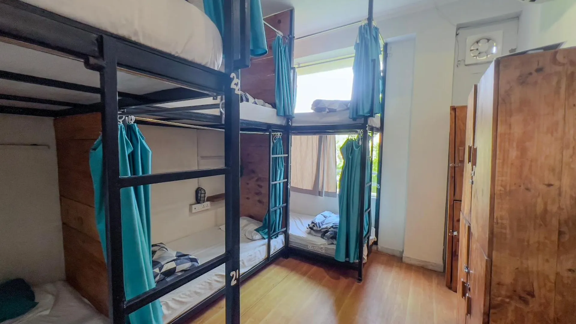 Rahgir Tales Hostel 